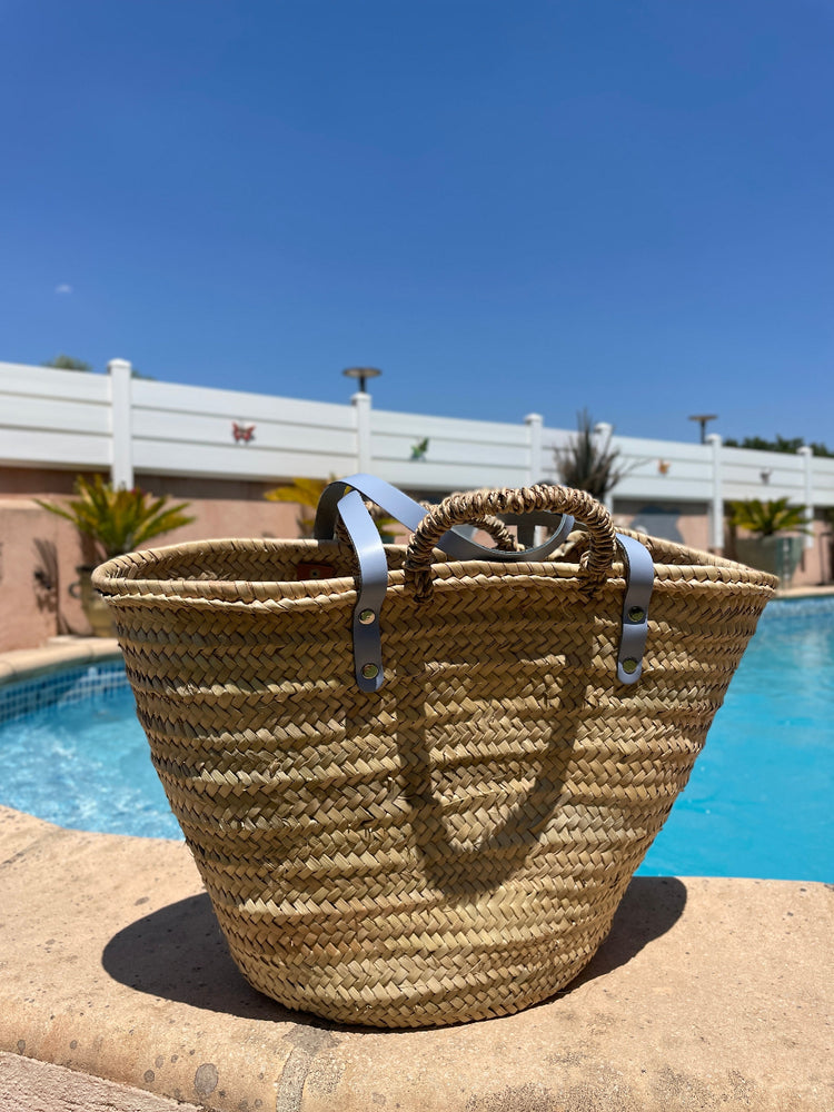 Panier en osier naturel – anses cuir