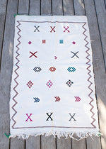 TAPIS MOTIFS BERBÈRES BLANC
